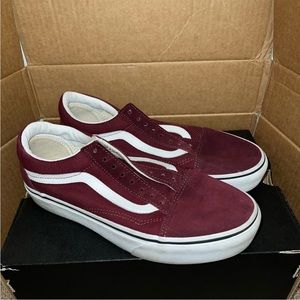 MAROON VANS